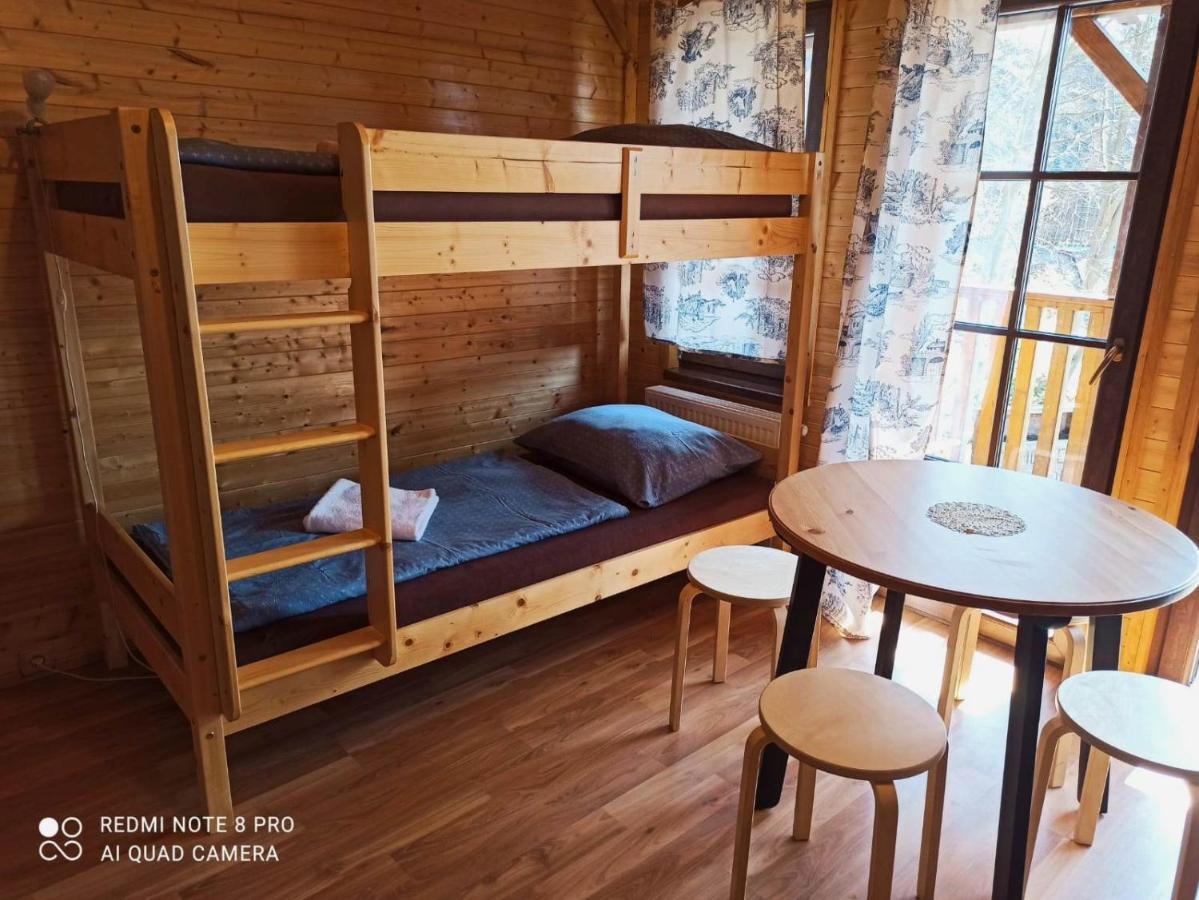 Pensiony A Ubytovani V Kempu Indiana Edrovice Esterno foto